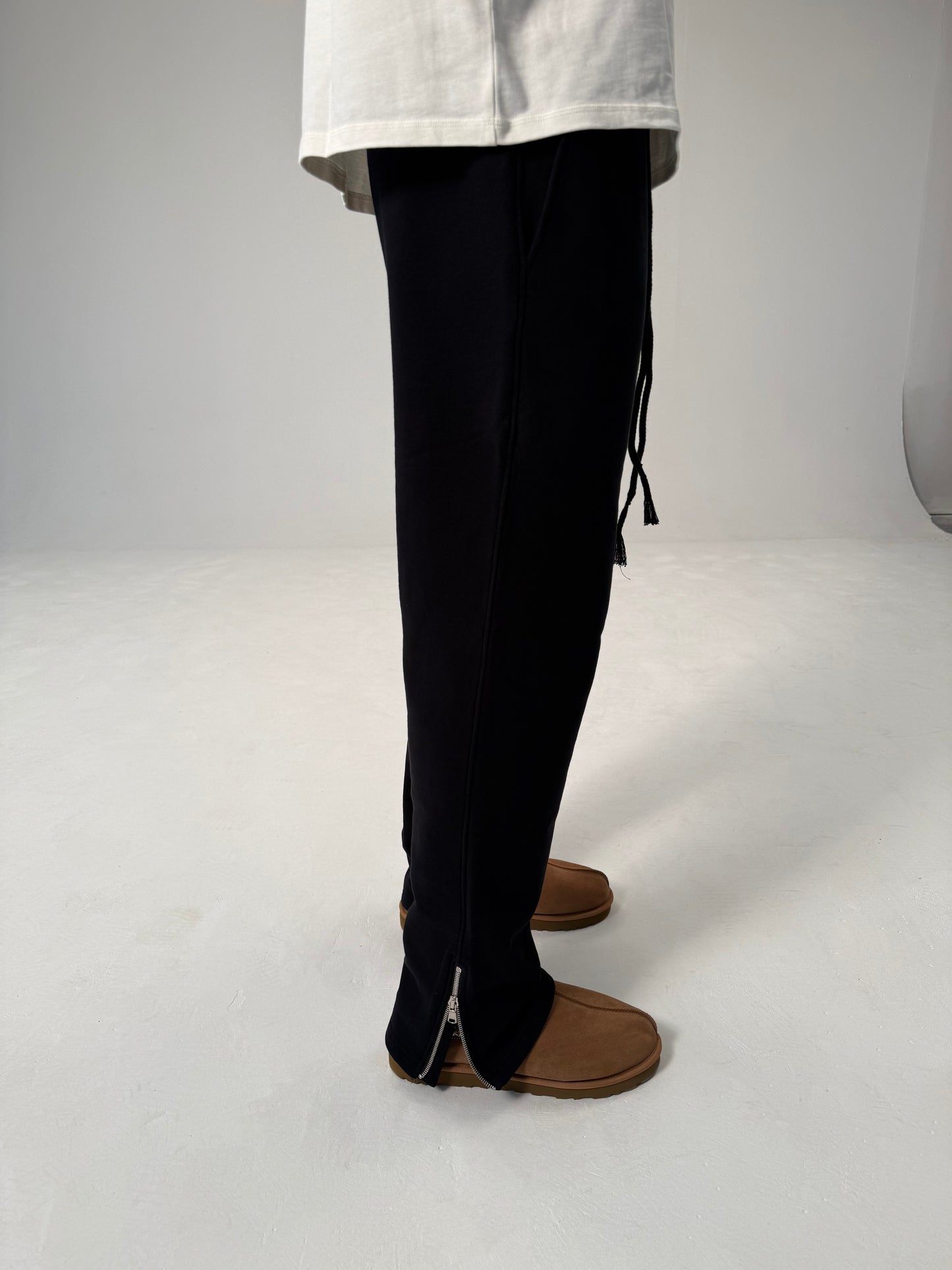Initial Logo Black Zip Sweatpants